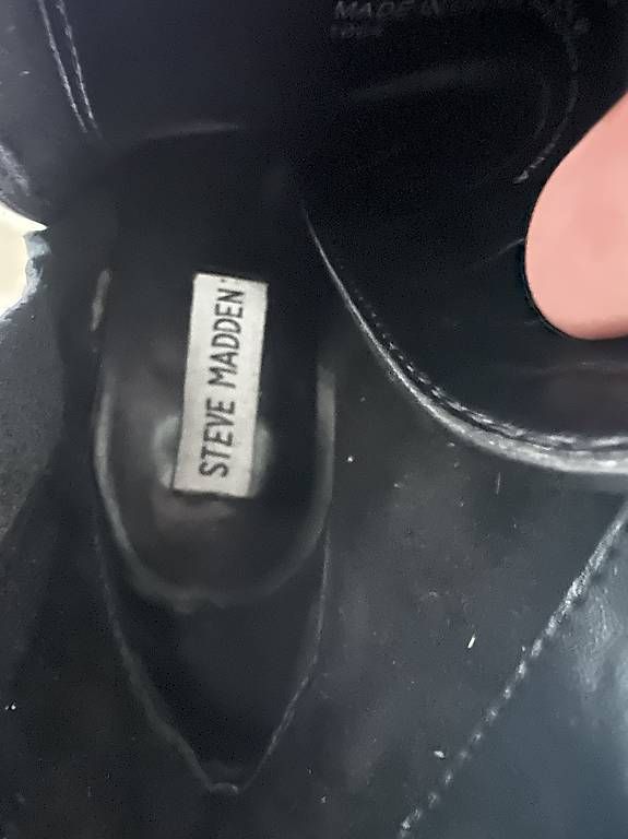 Scarpe da donna: Schwarze Stiefeletten von Steve Madden – Usato da Ennetbürgen venduto da nat_8vld 1