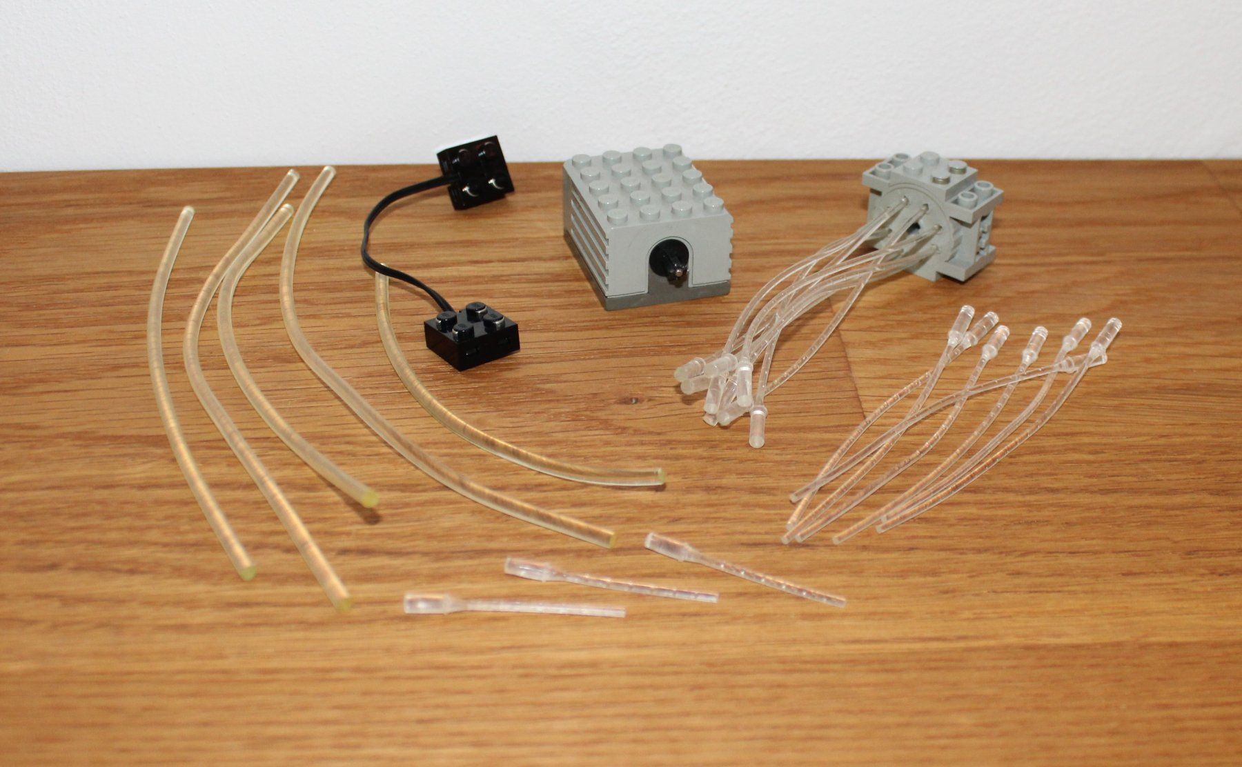 Lego Spielzeuge: Lego Motor 9V Kabel Glasfaser – Gebraucht aus Istighofen von muech40
