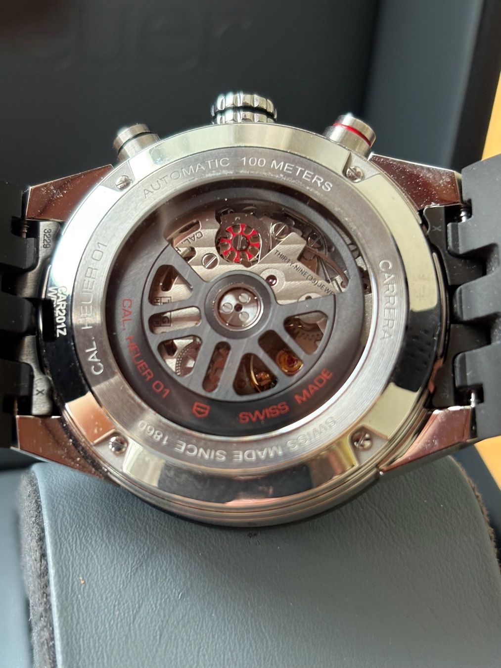 Tag Heuer Montres: Tag Heuer Carrera Heuer 01 Fullset – D'occasion à Birsfelden par Mynos 3