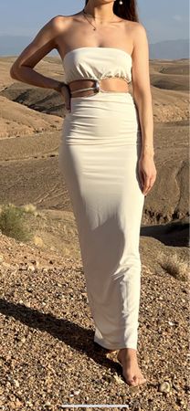 Elegantes Kleid Gr. XS mit Cut-Out Glitzer von Meshki