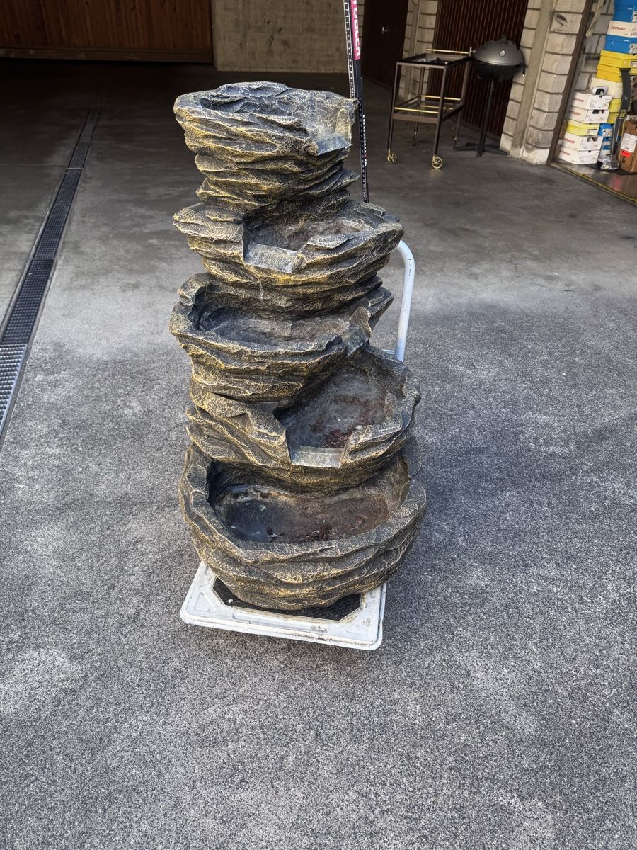Teiche & Zierbrunnen: Springbrunnen Zimmerbrunnen – Gebraucht aus Steffisburg von mer_jv9f 1