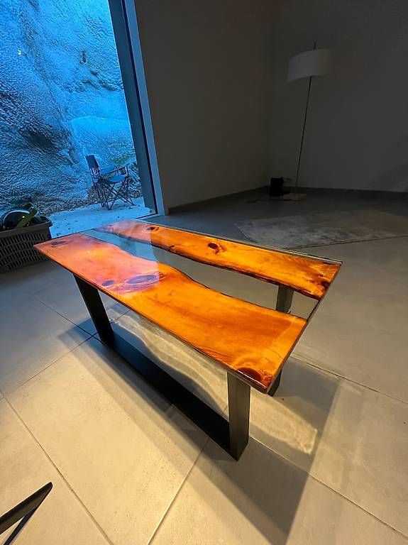 Tavoli: Epoxy Holztisch, couchtisch – Usato da Wynigen venduto da nic_w69h