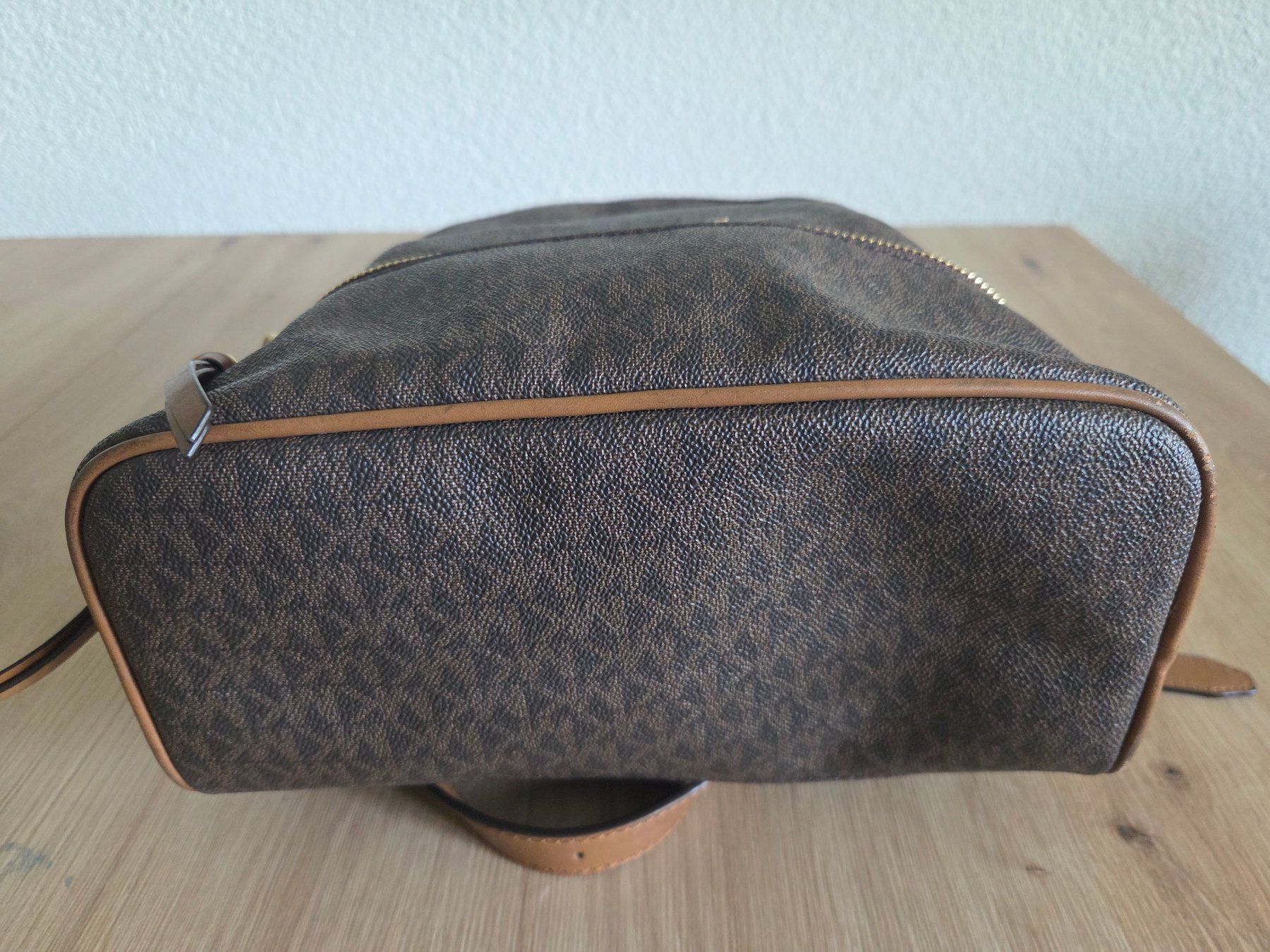 Michael Kors Sacs à dos: Michael Kors Rucksack – D'occasion à Bülach par Kinotsu 2