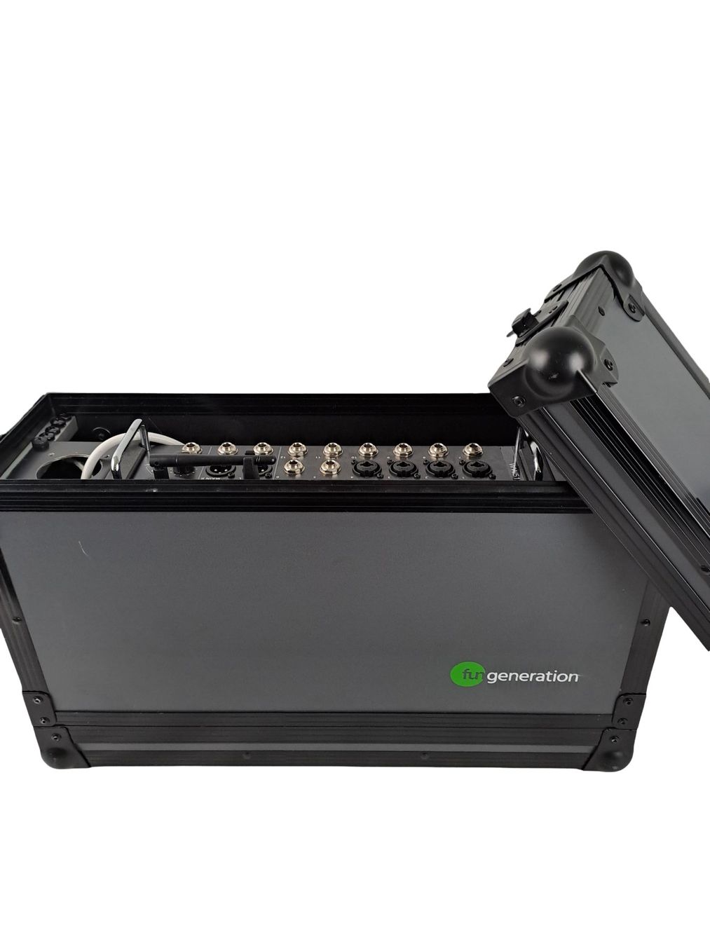 Behringer Platines de mixage: BEHRINGER XAir XR12 + Fun Generation Rack Bundle – D'occasion à Männedorf par Restwert_Maennedorf 1