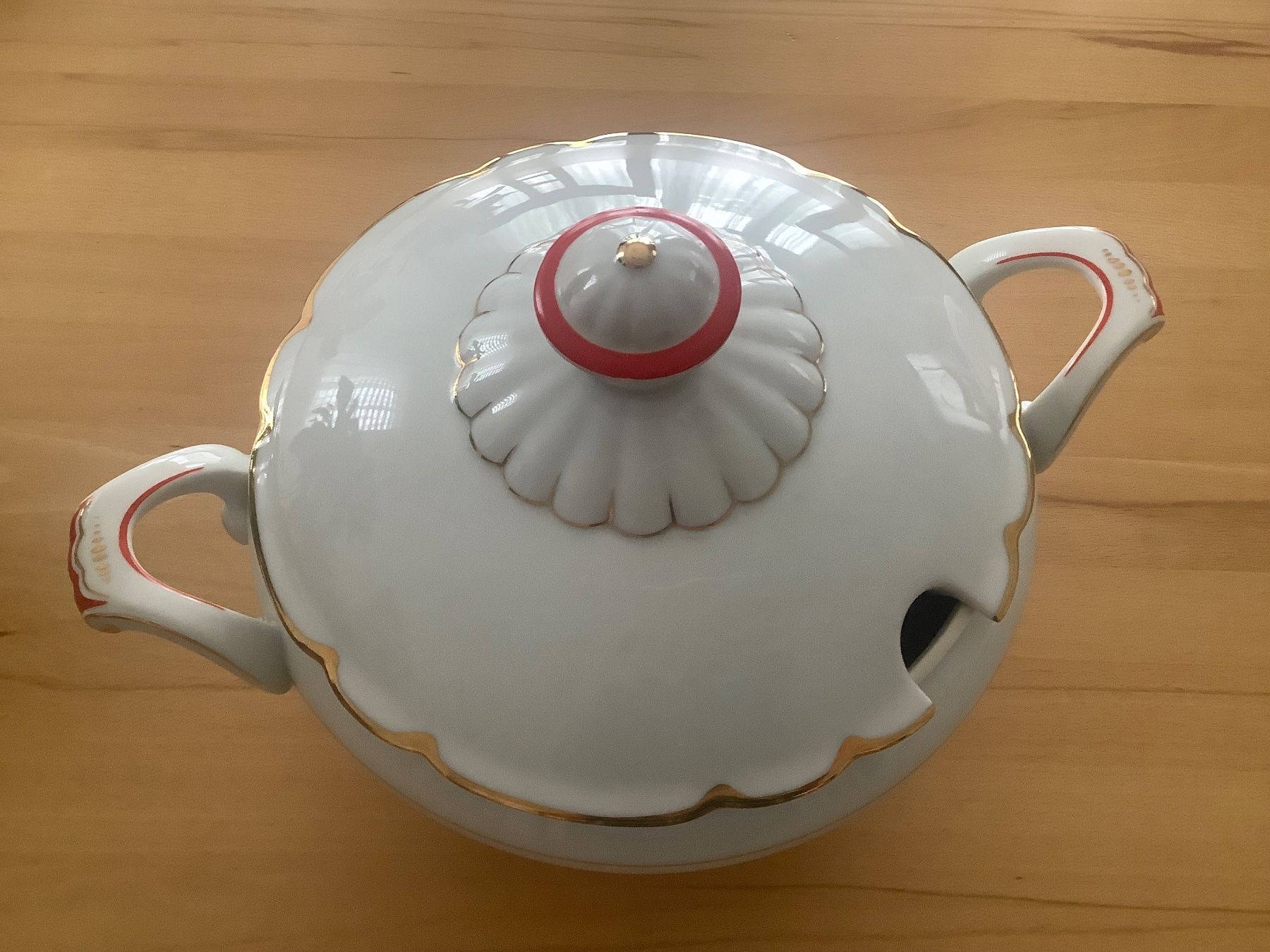 Set di piatti: Antiker Langenthal Service 1931 / 33 teilig – Usato da Dübendorf venduto da Troll_88 8