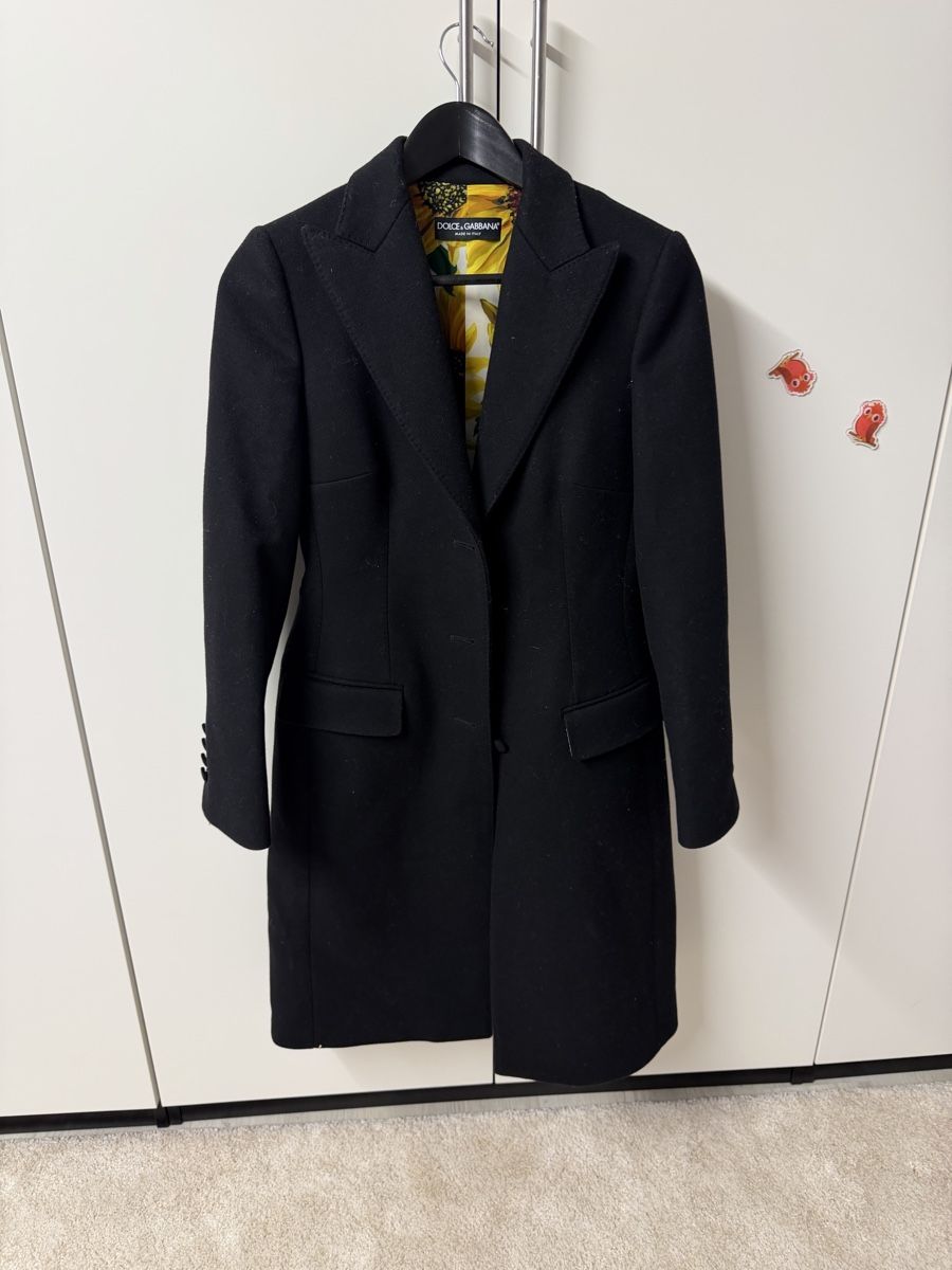 Dolce & Gabbana Cappotti: Dolce & Gabbana Coat, Size 40, Black, Designer Style – Usato da Zumikon venduto da patrick151