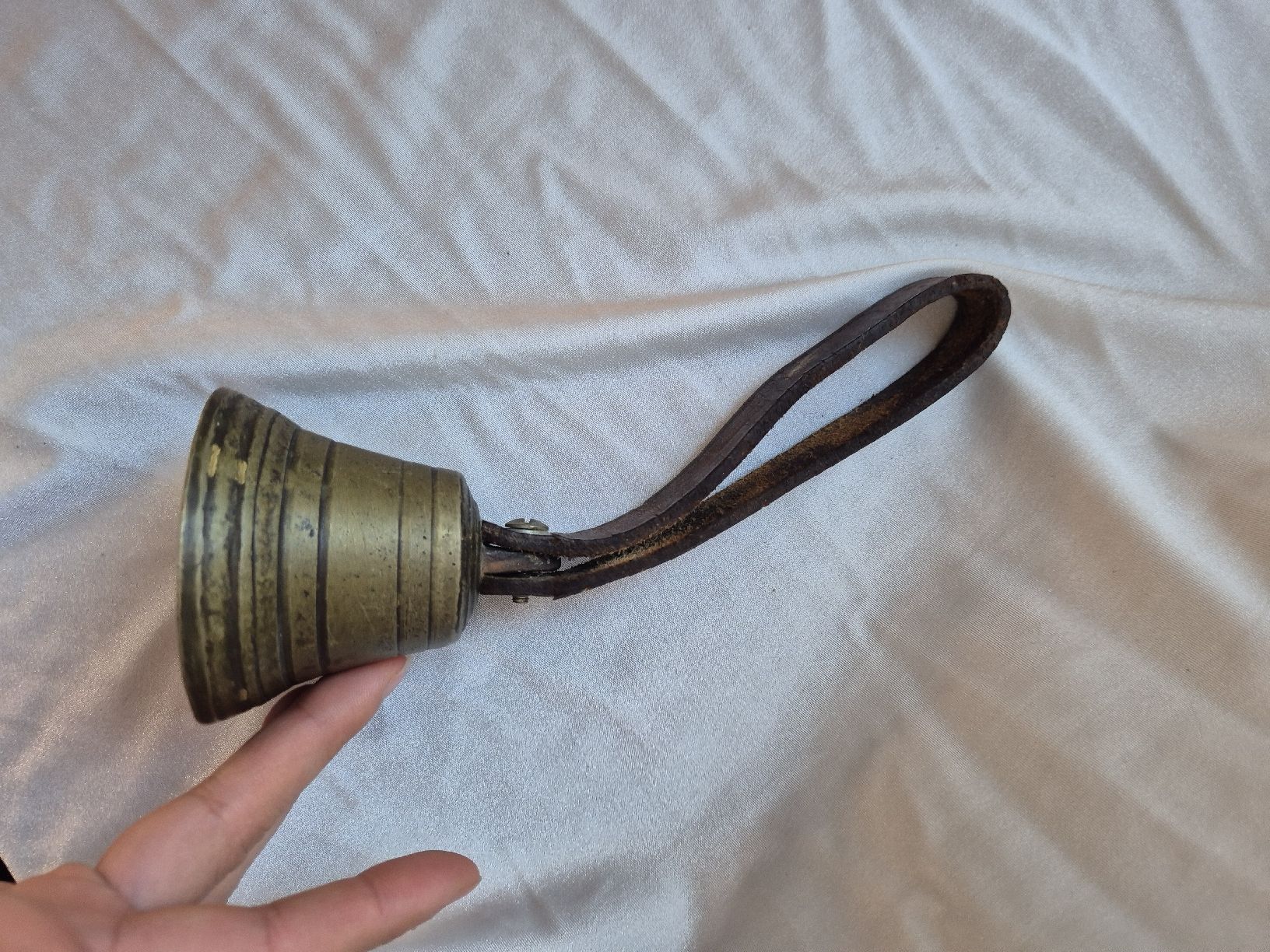 Glocken & Treicheln: petite cloche – Gebraucht aus Genthod von Lenas9 2