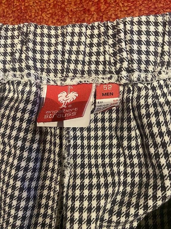 Pantaloni: Deux shorts boulanger cuisinier  – Usato da La neuveville venduto da Floflo767 1