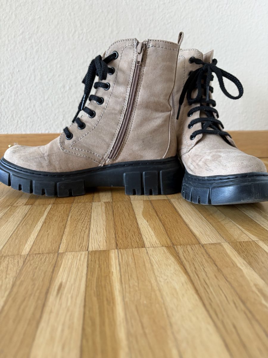 Chaussures femmes: Stiefel 36 – D'occasion à Muri b. Bern par waterlily2016 1
