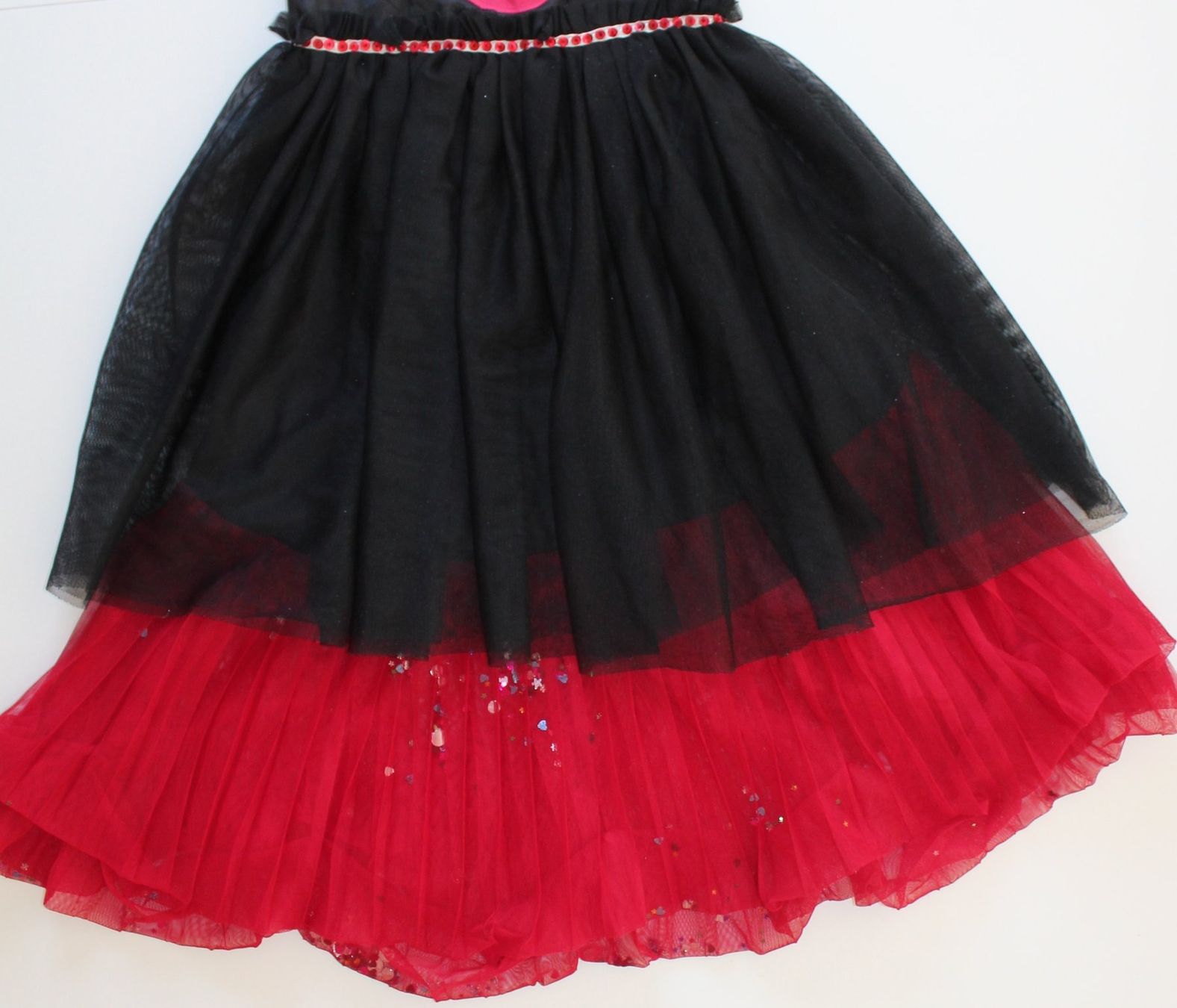 Kostüme: Costume sorcière - vampire / Hexe - Vampir t. 110 – Gebraucht aus Peseux von CoolShoping 4