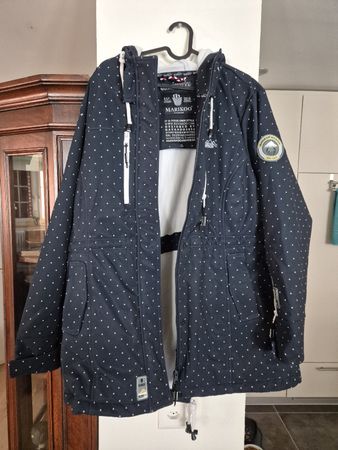 Marikoo Damenjacke 3XL - Klein geschnitten