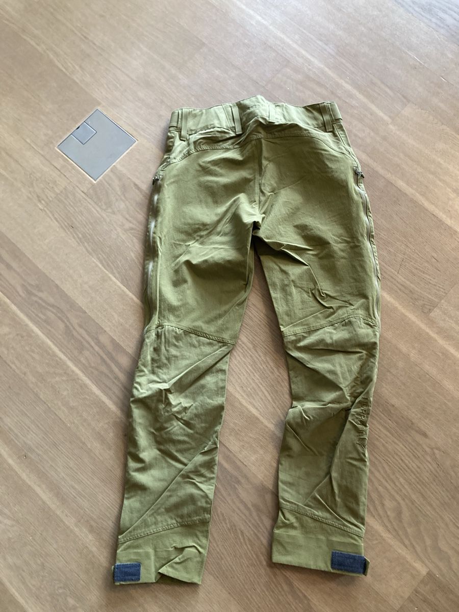 Norrøna Hosen: Norrona Hose S olive grün – Gebraucht aus Gutenswil von Miania04 4