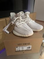 Adidas Yeezy Boost 350 Bone Neu, Größe 42 2/3
