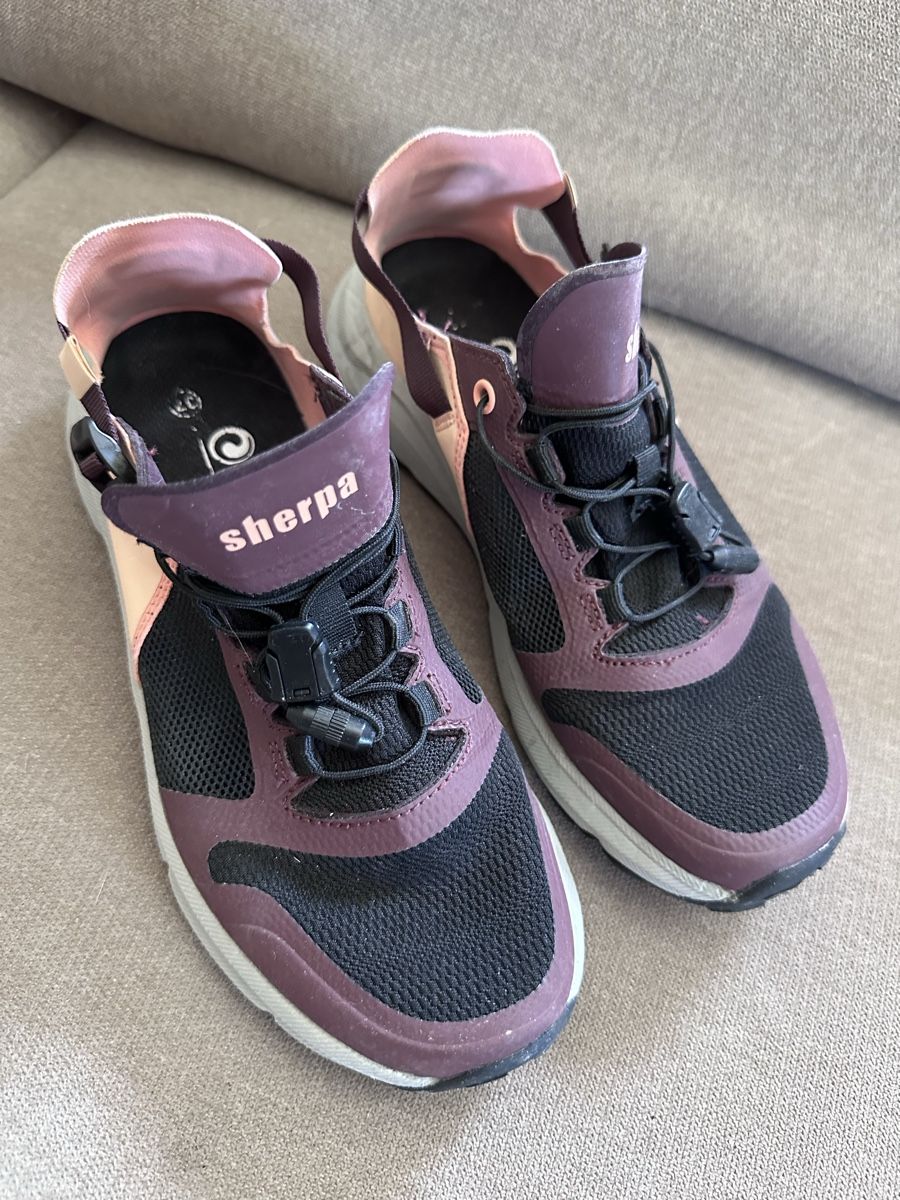 Scarpe da donna: Turnschuh / Sommersneaker – Nuovo (secondo la descrizione) da Mettmenstetten venduto da Baloo76