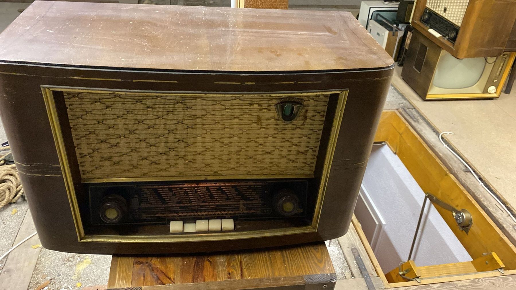 Radios: Körting Röhrenradio mit Rückwand – Gebraucht aus Zürich von jas_5mwh 4