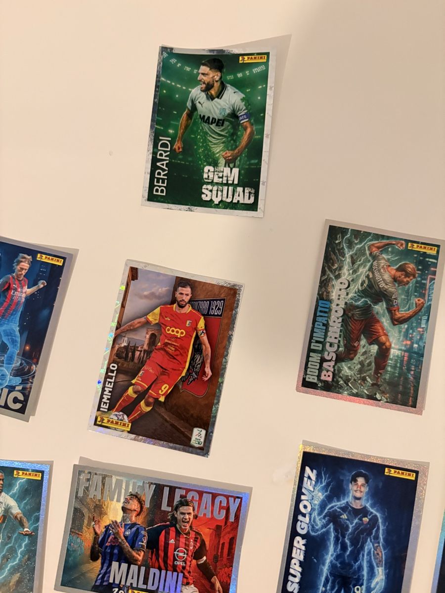 Panini Carte collezionabili: Figurine panini calciatori 2025/26  – Usato da Giubiasco venduto da bulag 3