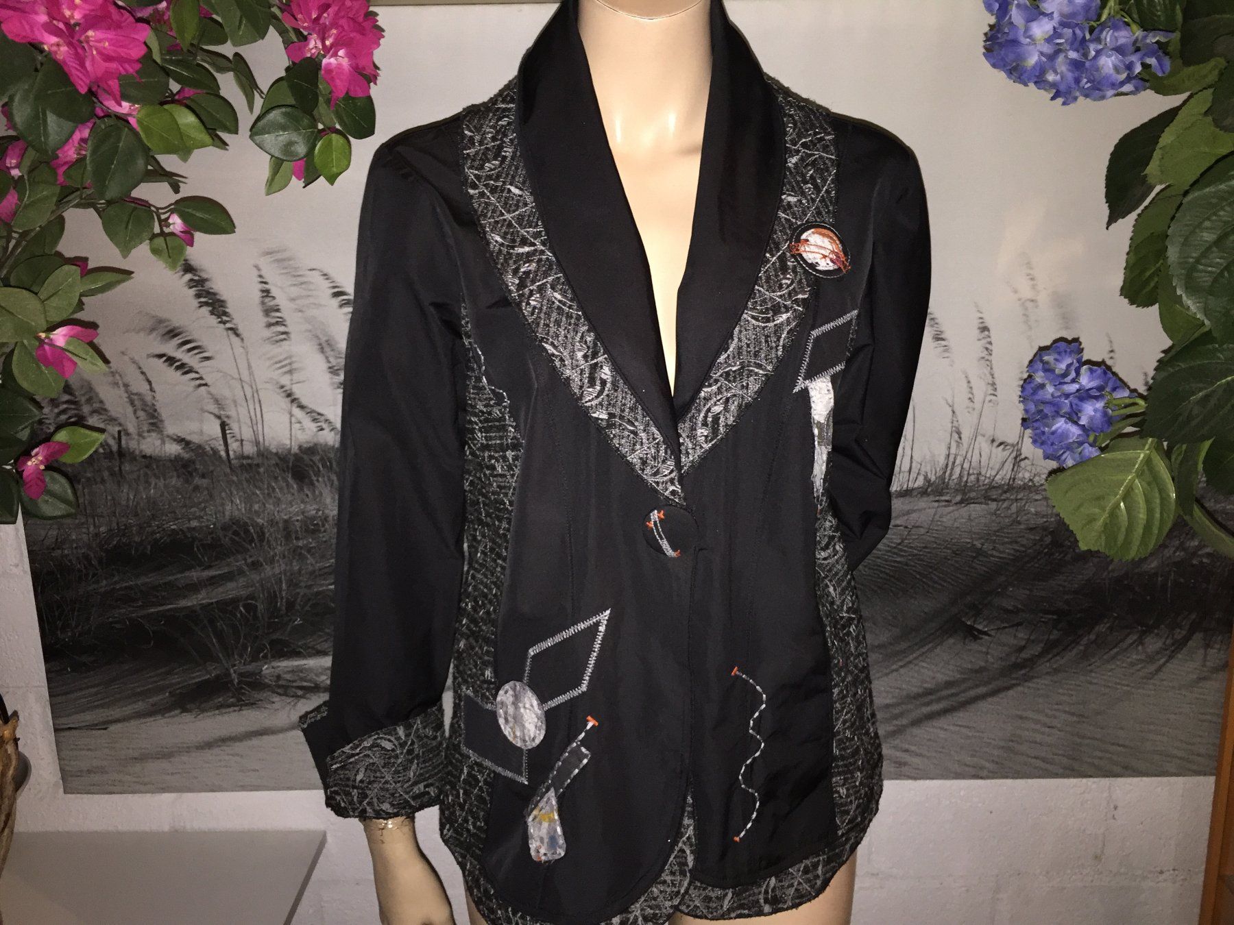 Biba Giacche: BIBA veste / Jacke taille / Grosse 44 – Usato da Cossonay-ville venduto da Super-Price-Quality