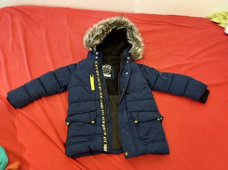 Winterjacke gefüttert,  Grösse 104