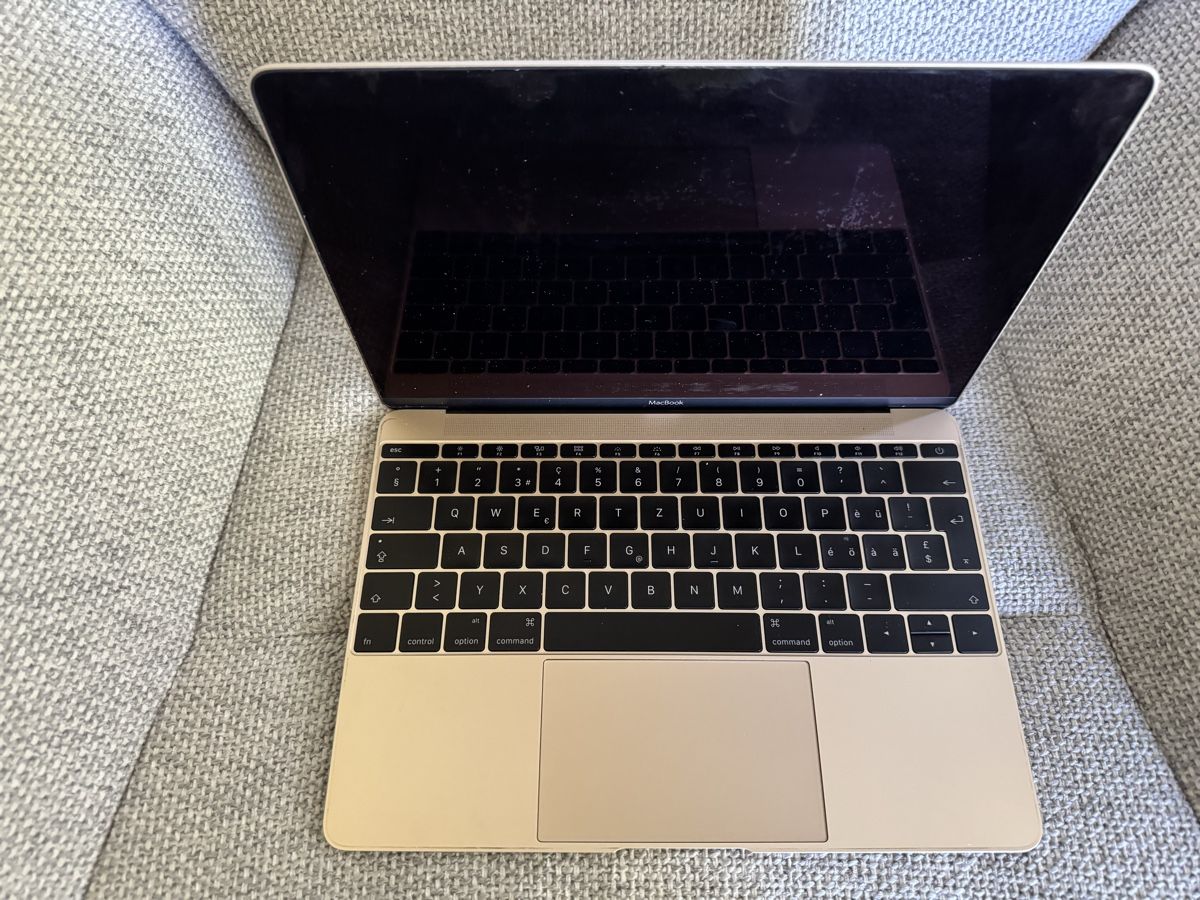 Apple Notebooks: MacBook 12 Zoll – Defekt aus Adliswil von Busys