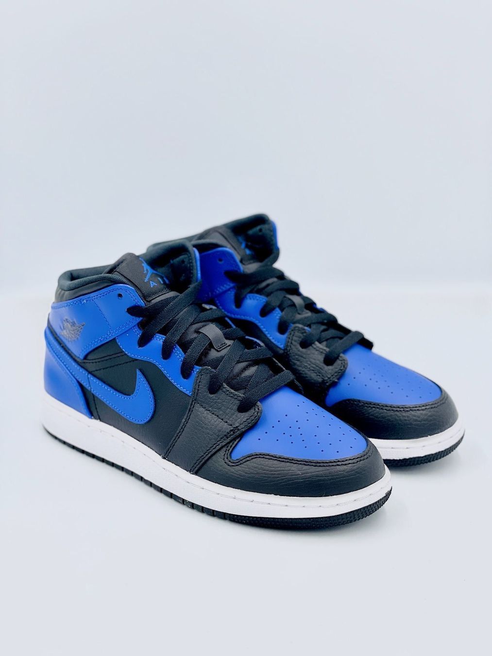 Jordan Scarpe da donna: Nike Air Jordan 1 Mid GS Hyper Royal EU 38 – Nuovo e nell'imballaggio originale da Erlinsbach venduto da sasneakers