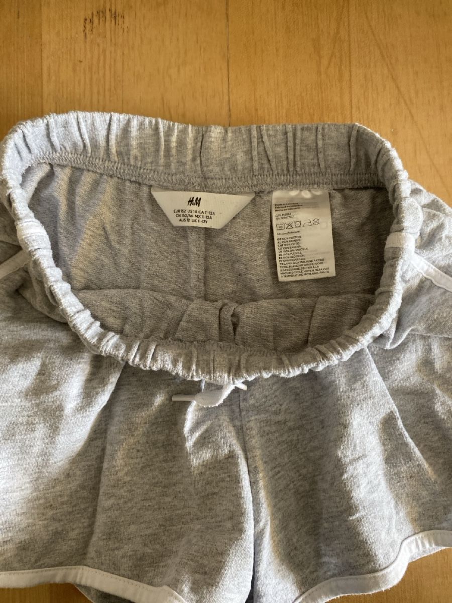H&M Pantaloni: Stoffhosen Gr. 152 – Usato da Illnau venduto da Dodo115 3