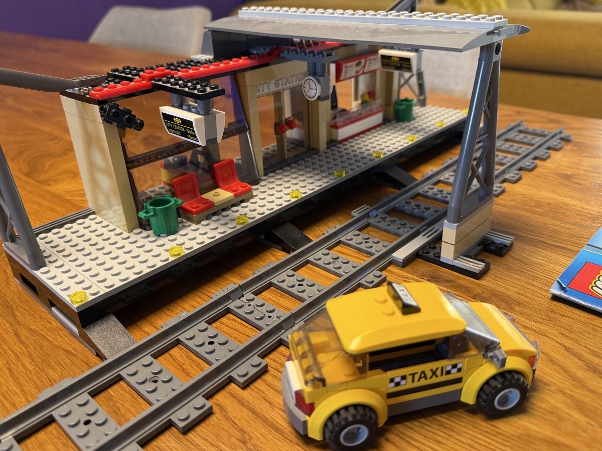 Lego Kit di costruzioni: LEGO City 60050 Bahnhof  – Usato da Otelfingen venduto da Otto4 2