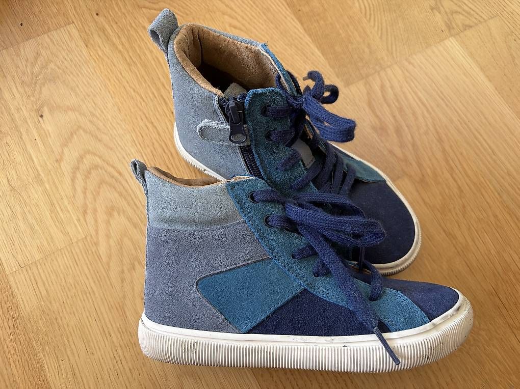 Vertbaudet Scarpe per ragazzi: Verbaudet Wildleder Schuhe Gr 30 – Usato da Zürich venduto da aqualina77 1