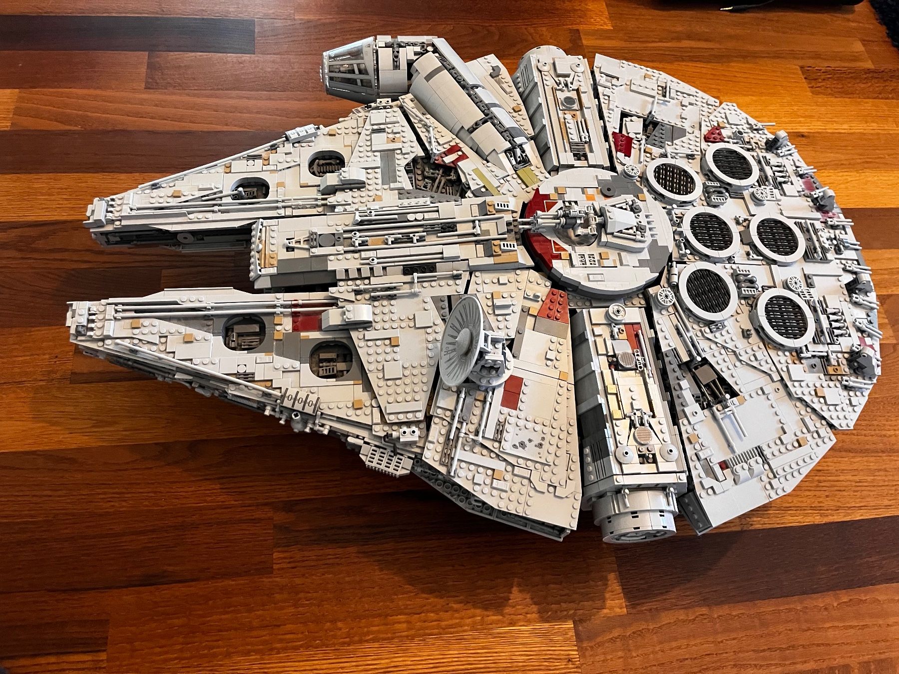 Lego Baukästen: UCS Millenium Falcon 75192 – Gebraucht aus Villnachern von stephang2007 3