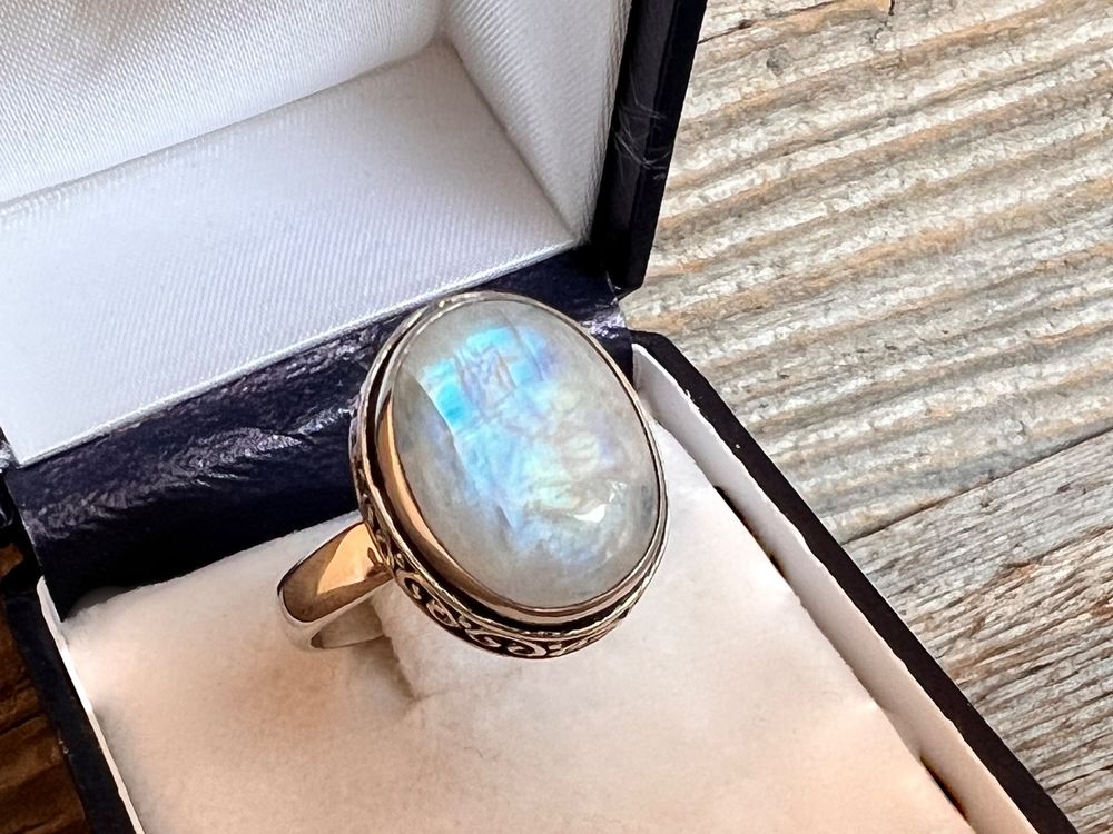Produktbild von Regenbogen Mondstein Ring: 925 Sterling Silber, Oval Cabochon, Boho Statement Ring - Österreich