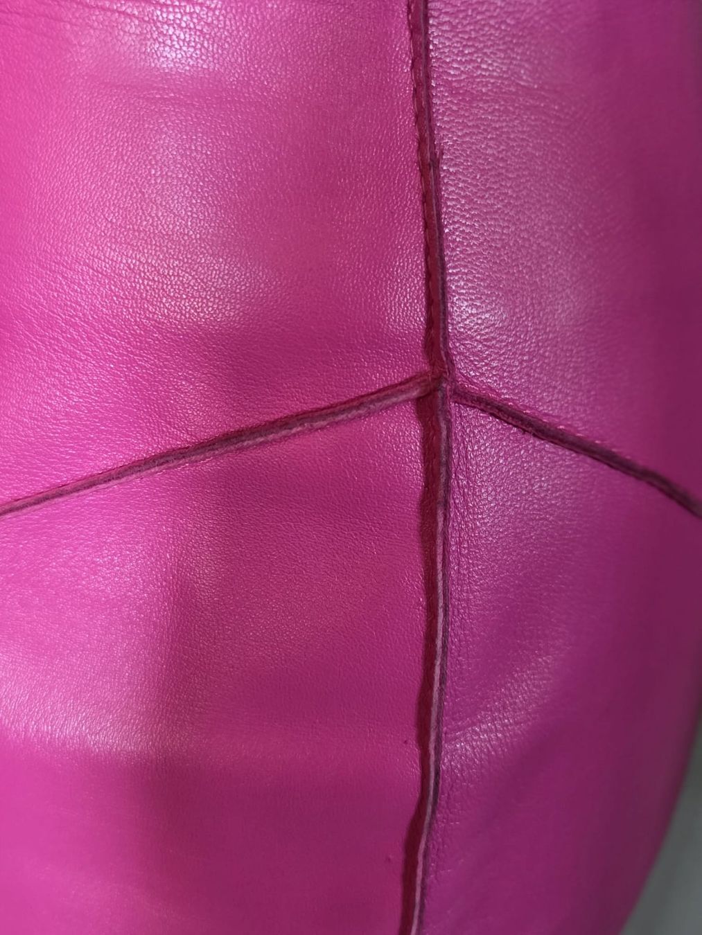 Completi & Tailleur: Ensemble en cuir, veste et jupe. Taille S. – Nuovo (secondo la descrizione) da Neuchâtel venduto da wikit 8
