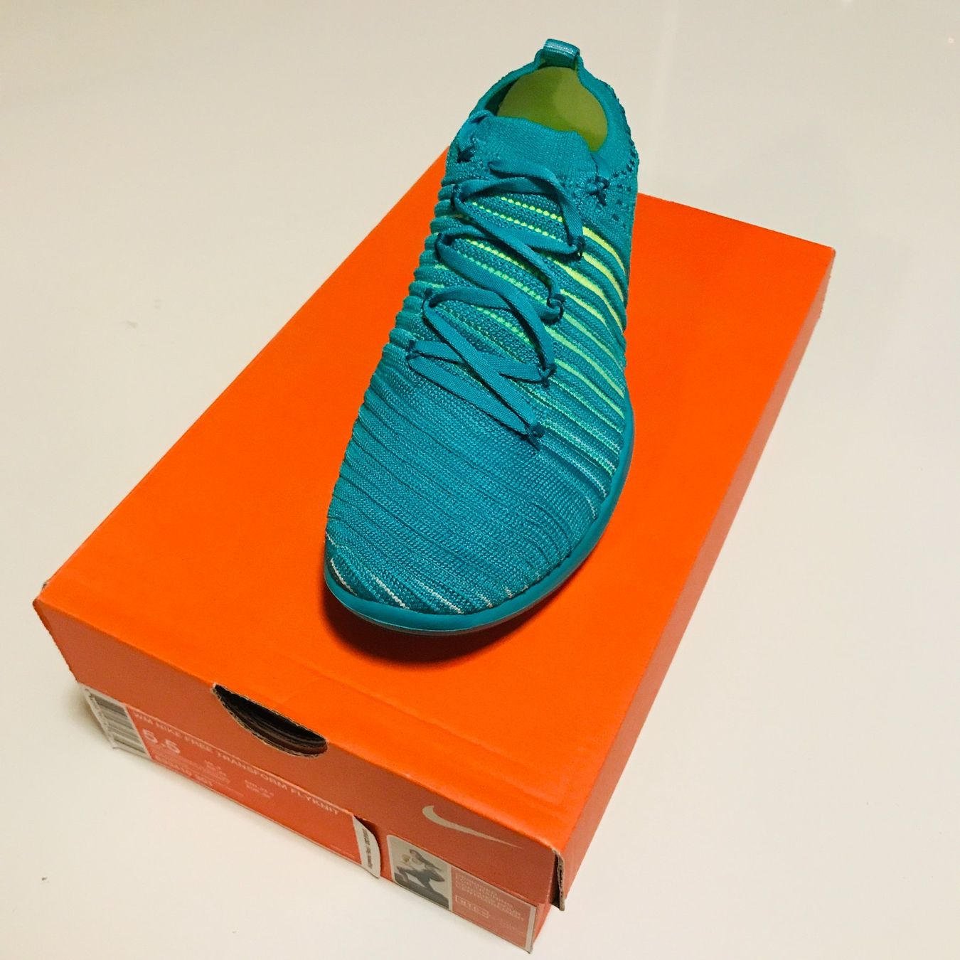 Nike Scarpe da donna: NIKE FREE TRANSFORM Gr.36; neu mit Etikette und Karton – Nuovo e nell'imballaggio originale da luzern venduto da ARNI. 1