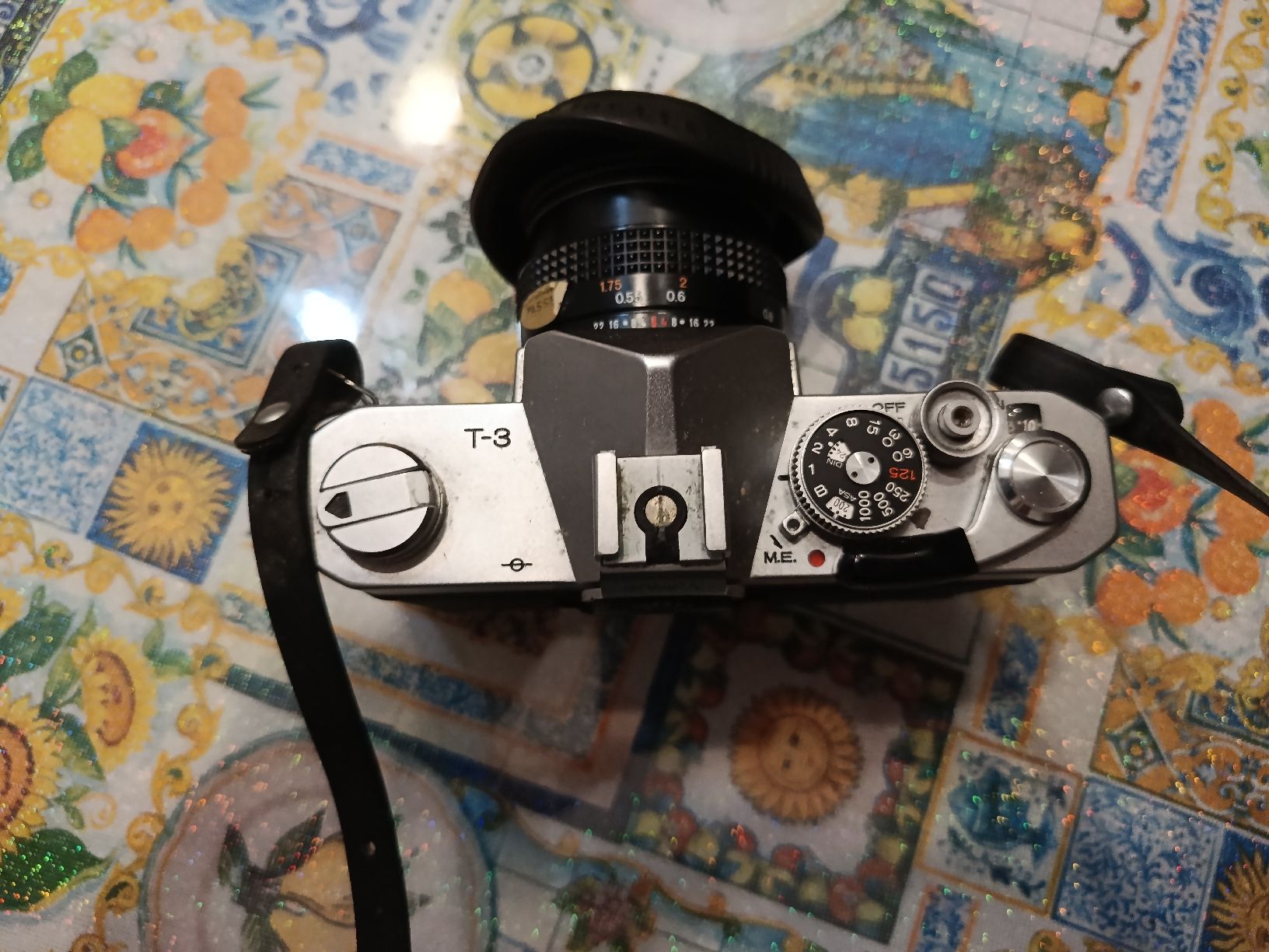 Konica Appareil photo: Konica T-3 – Défectueux à Riva San Vitale par Stekri 2