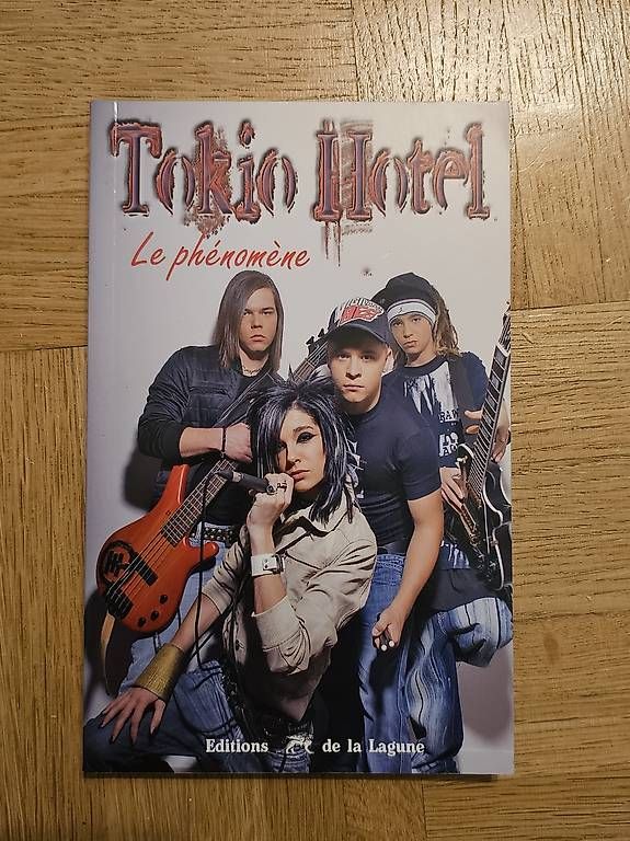 Libri: Tokio Hotel Le phénomène (2007) – Usato da Genève venduto da CheyenneKiwi