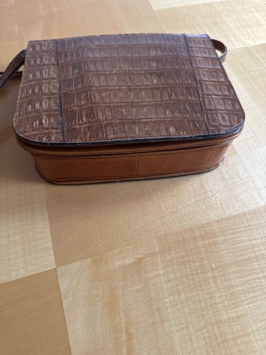Borse da donna: Vintage Leder Tasche braun – Usato da Zürich venduto da Misus.Flohmi 1