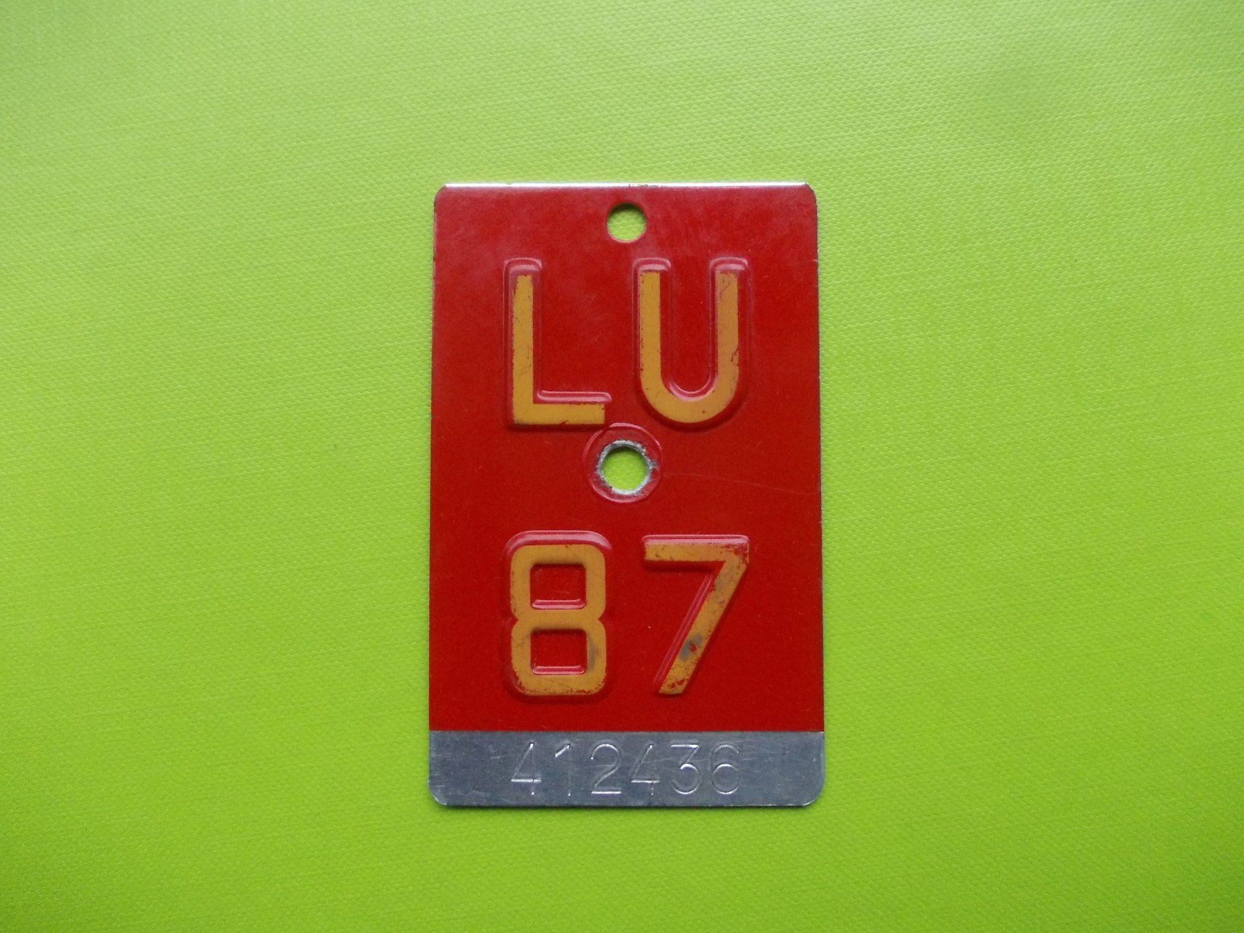Insegne: Velonummer / Fahrradnummer LU 87 – Usato da Gsteigwiler venduto da HORMIGA21