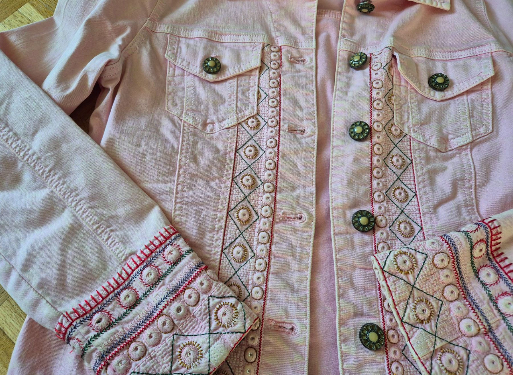 Desigual Giacche: Desigual Jeansjacke, Gr. 36, rosa-durchzogen – Usato da Urdorf venduto da smueller77 1