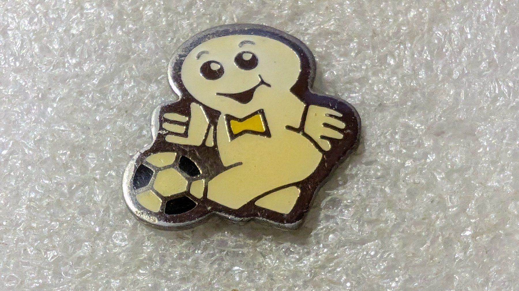 Placchette & Badge: Ansteckpin 167: Maga Bio – Usato da Oppligen venduto da Pin-Fall-Shop