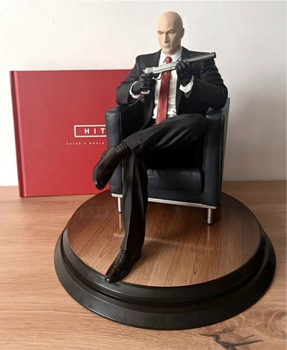 Figuren: Hitman Agent 47 aus Collectors Edition – Neu (gemäss Beschreibung) aus Bülach von marra