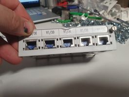 Rack Universaleinheit freenet R&M 5x1 port RJ45 Patchpanel