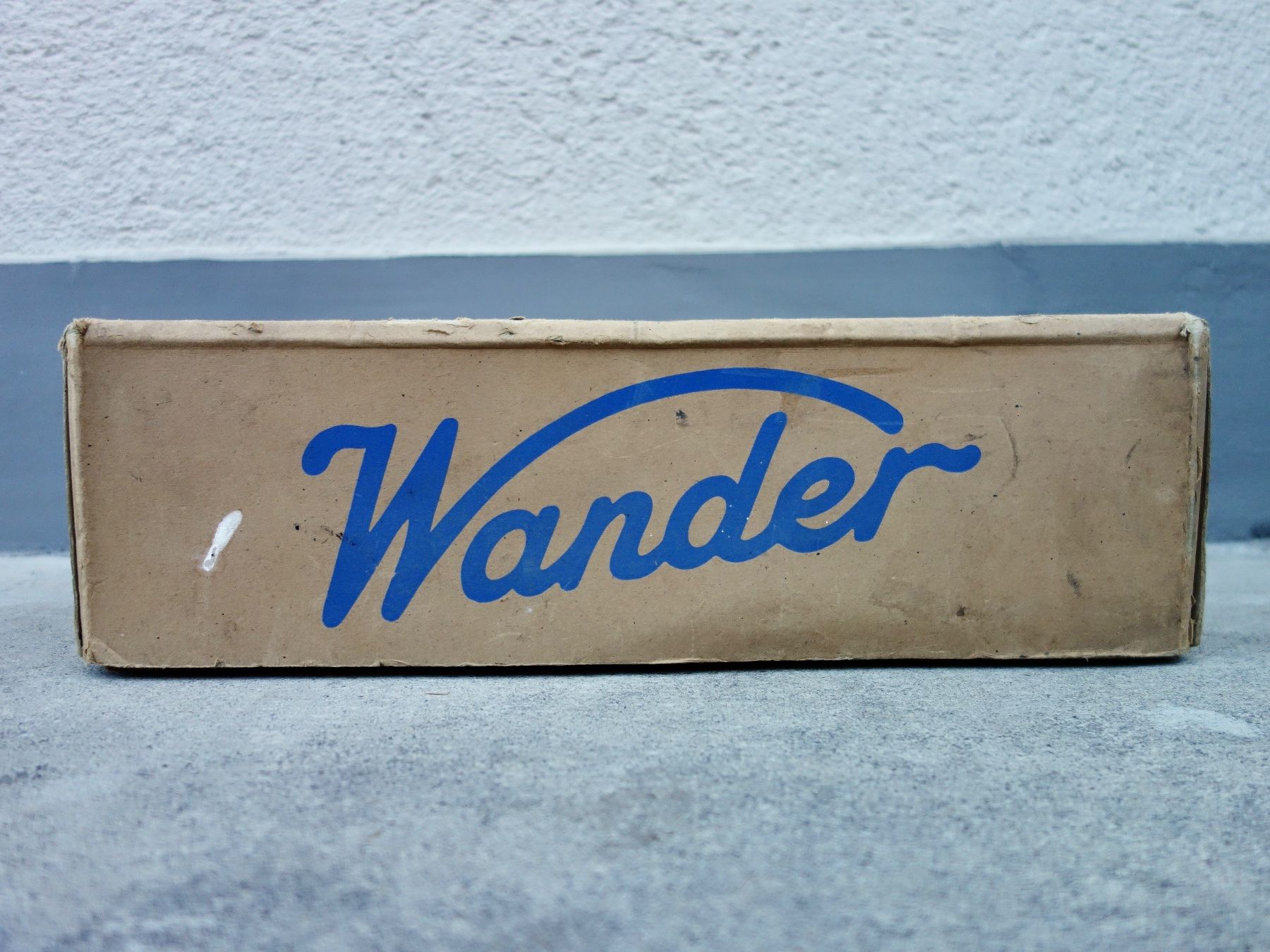 Transportkisten: Vintage Verpackung WANDER Schachtel Karton – Gebraucht aus Kerzers von bottlesandboxes 1