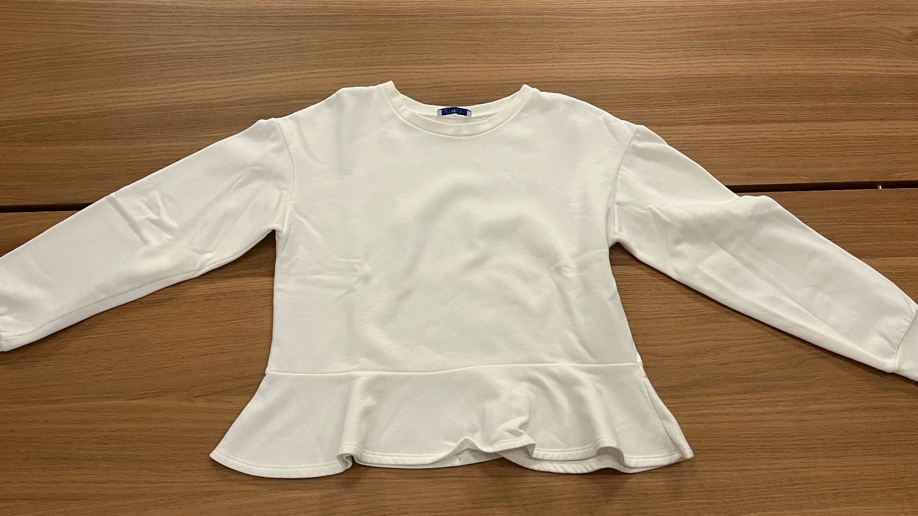 Zara Pulls & Sweat-shirts: Zara white pullover - size S – D'occasion à Tannay par EllaSF