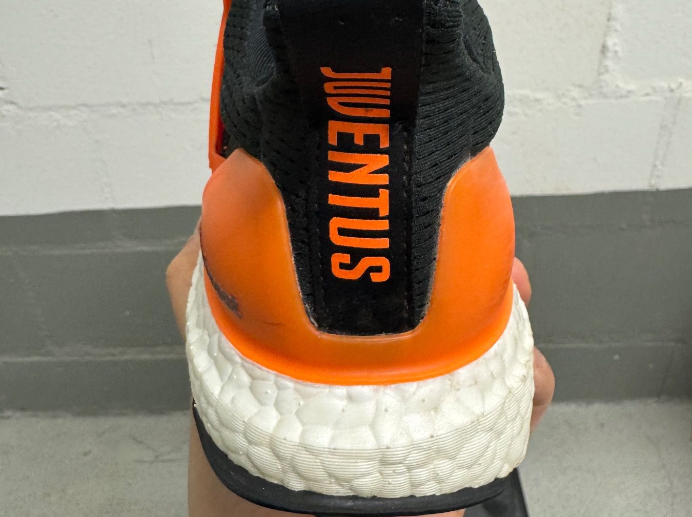 Scarpe da uomo: Adidas Ultra Boost X Juventus 41 – Nuovo (secondo la descrizione) da Dielsdorf venduto da nicolicious 4