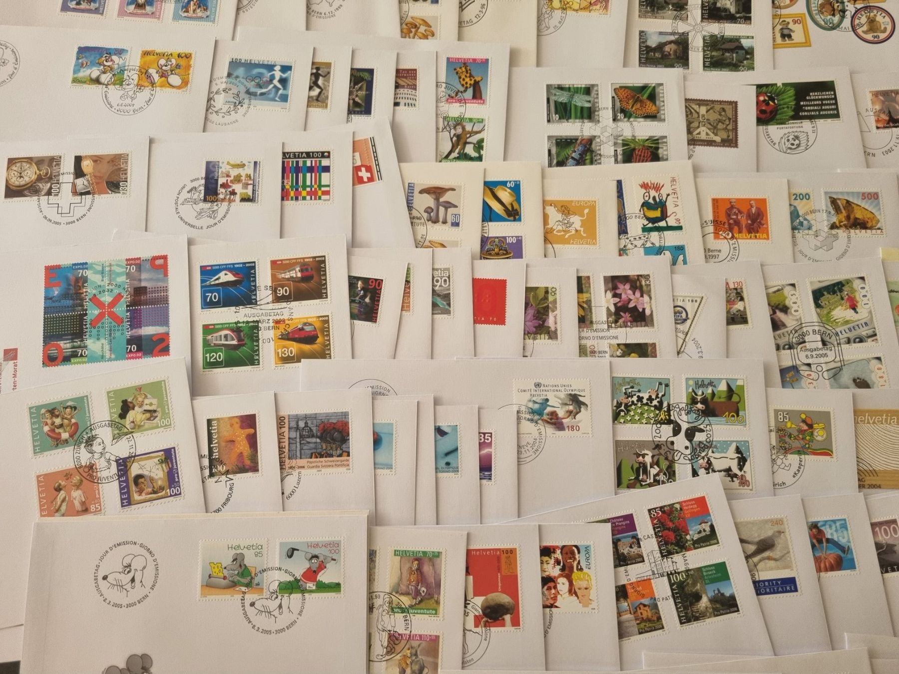 Alle Briefmarken: Lot mit 200 FDC Briefe Schweiz – Gebraucht aus Gümligen von Geniusbuy 1