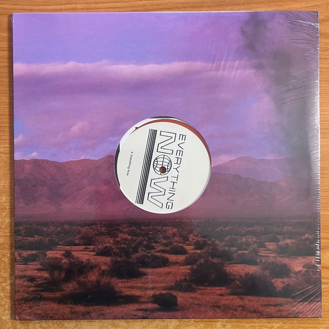 Schallplatten: Arcade Fire - Everything Now / 12" Maxi - 1. US-Press. 2017 – Neu und originalverpackt aus Gais von soundcave57