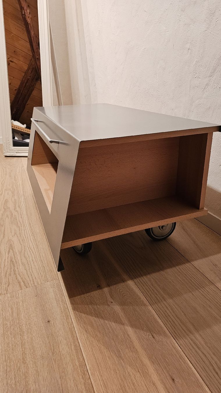 Mobili TV: TV/Audio Möbel auf Räder – Usato da Niederhasli venduto da Garjulia 2