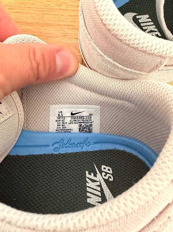 Nike Scarpe da uomo: Nike - Sneaker - offwhite Gr. 42 – Nuovo (secondo la descrizione) da Zürich venduto da Muirwoods 3