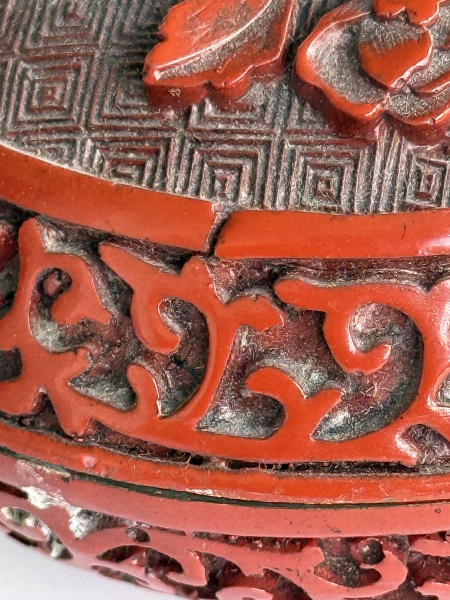 Tutte le decorazioni: Antike chinesische Schnitzlack Dose – Usato da Zürich venduto da Geniuss 9