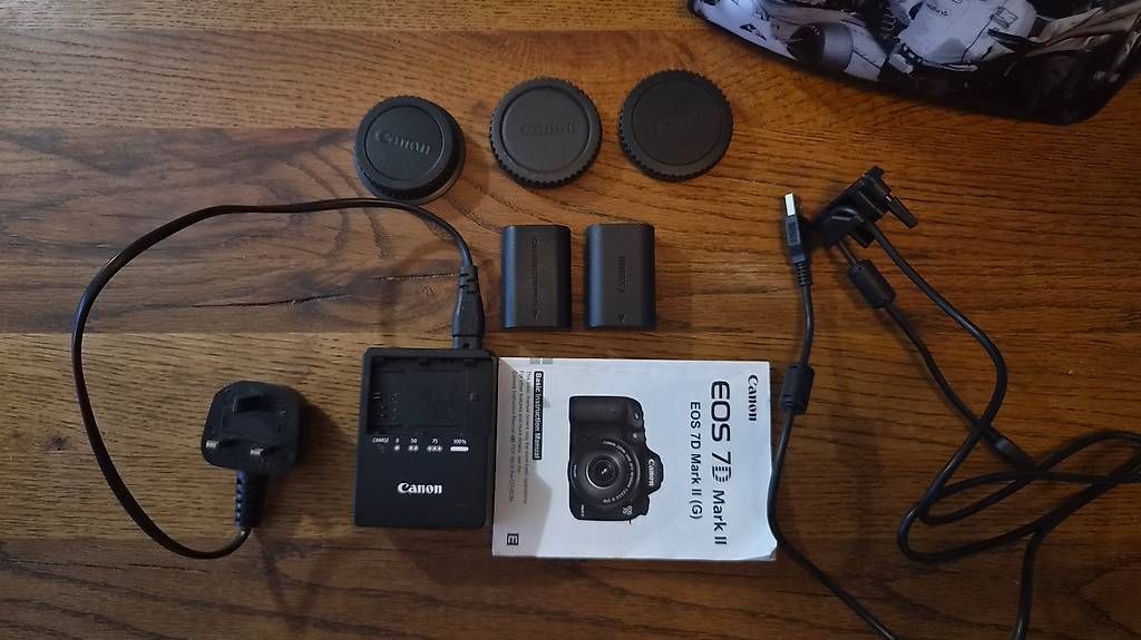 Fotocamera: Canon EOS 7D Mark 2 inkl. EFS 18-55mm Objektiv – Usato da Horw venduto da Maurice1987 2