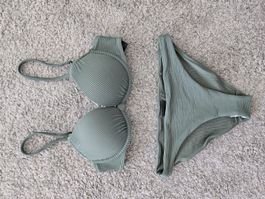 Bikini Set H&M Oberteil 75A Unterteil Grösse 2 neu