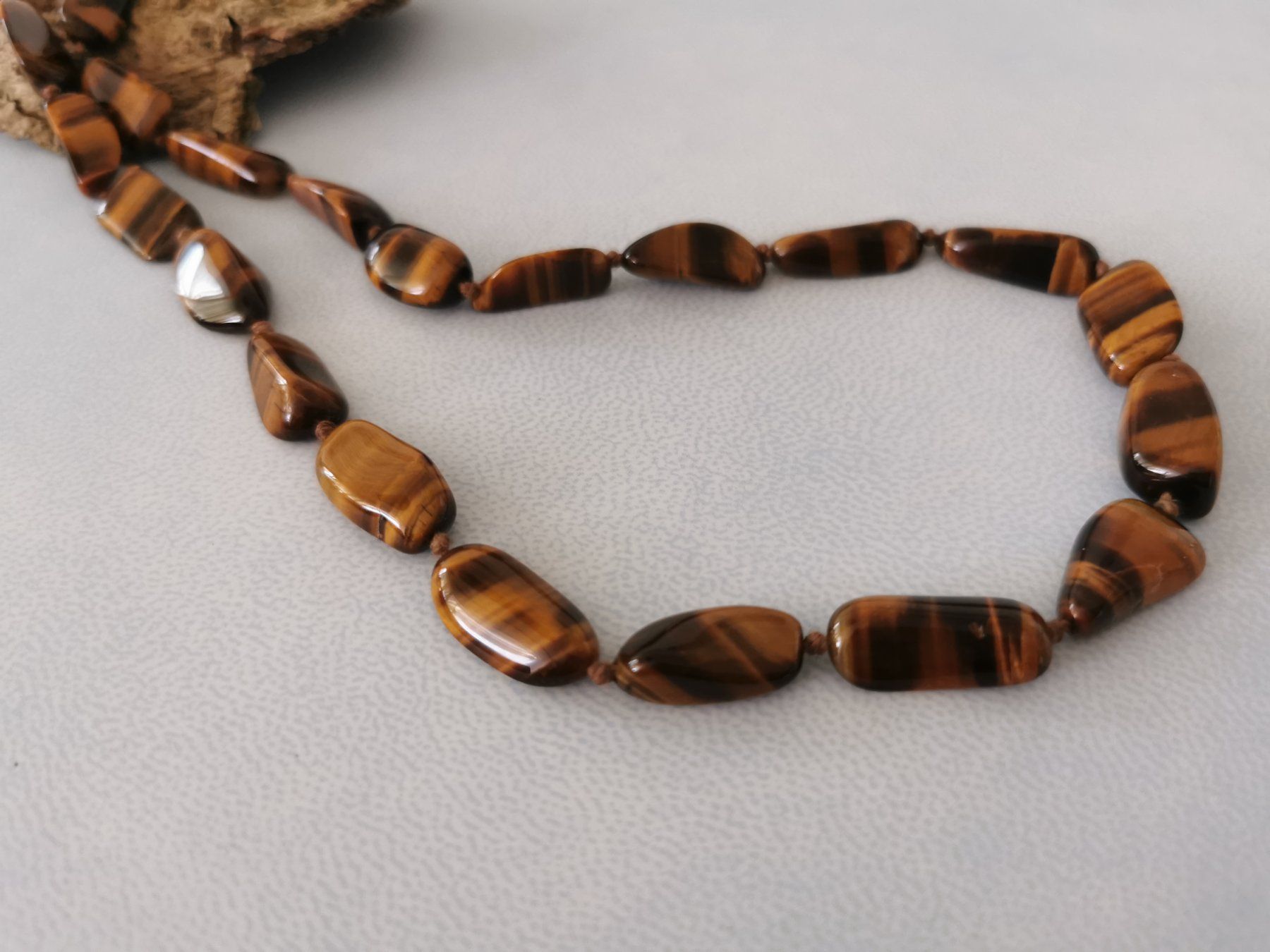 Catenine: NEU - ungetragene Tigerauge Kette, 73cm – Nuovo e nell'imballaggio originale da Dierikon venduto da Buntspecht-10 1